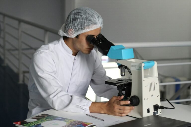 Scientist working in a laboratory