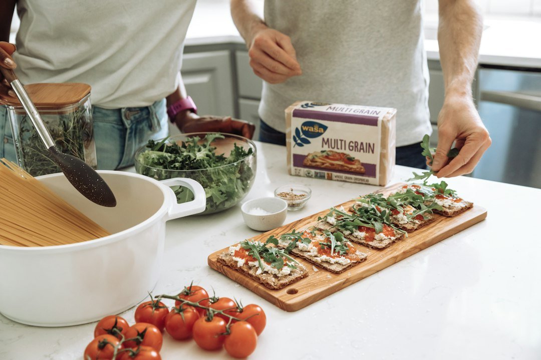 Cheese-style snack serving illustrating vegan cheese ingredient labels